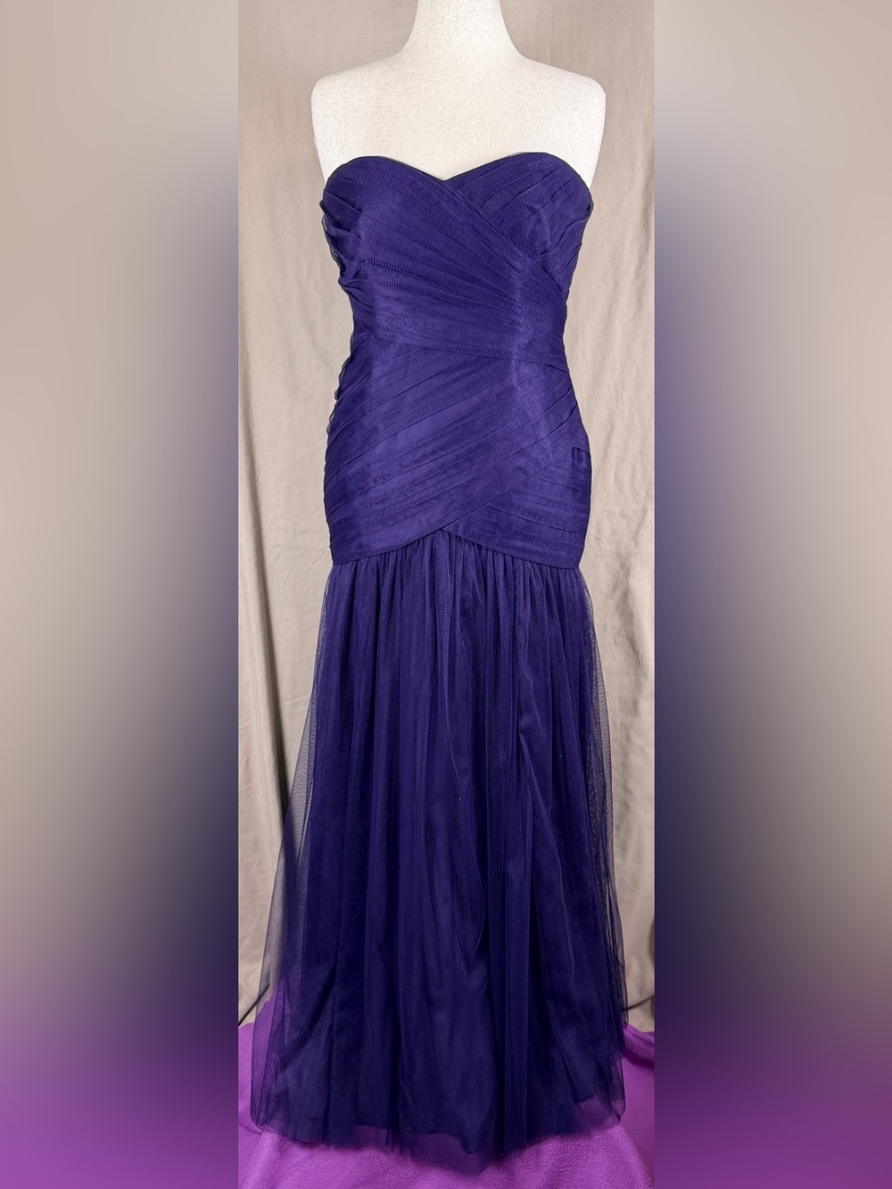 White by Vera Wang Gown Deep Purple Tulle Maxi Wrap Cross body fit n flare Ball